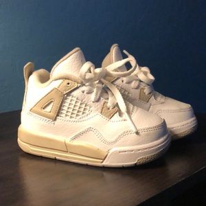 White and gray toddler Jordan’s